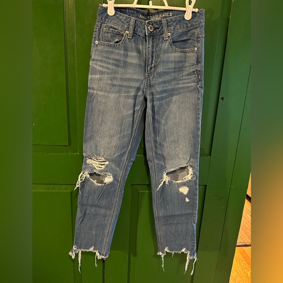 American Eagle High Rise TomGirl Jeans, Size 0R - Picture 2 of 5